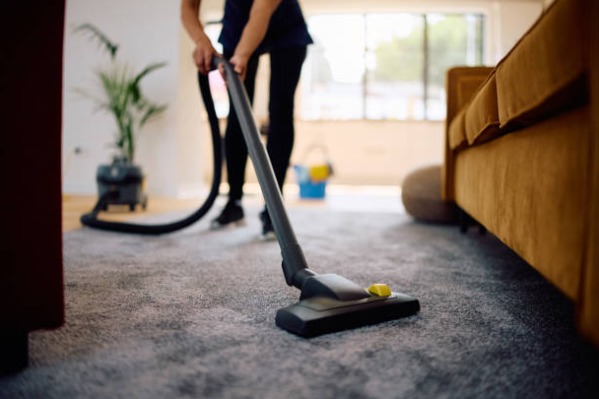 limpieza, jardineria y mantenimiento de residenciales en roquetas de mar y almería